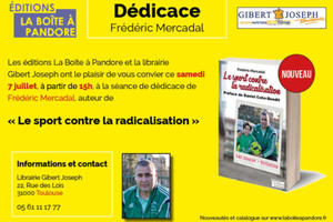 photo Frédéric Mercadal, président du club de foot des Izard en dédicace à la librairie Gibert Joseph ce samedi