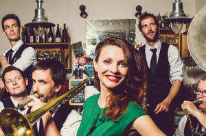 photo THE SASSY SWINGERS