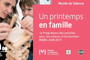 Dimanche en famille au musée - Portrait craché