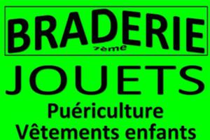 Braderie jouets puéiculture vêtements enfants