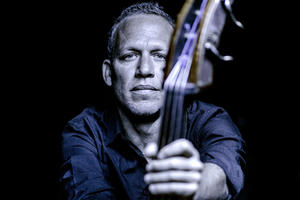 photo Avishai Cohen