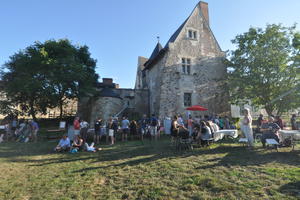 photo Marché nocturne festif 