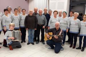 photo concert des Voix du Van et de Maxime PIOLOT