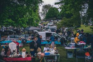 Marché aux Fleurs et Artisanat - Vide Grenier géant