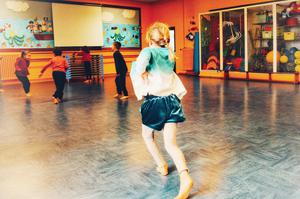 Les ateliers ribambelle- danse et théâtre pour enfants