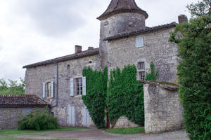 photo Entrée et visite guidée GRATUITES au Château-musée du Cayla