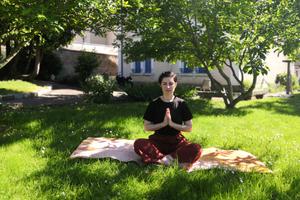 photo Cours de yoga en plein air