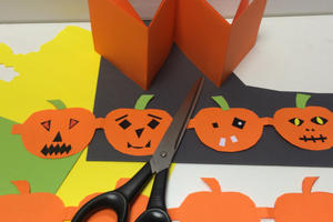 photo FABRICATION D'UNE FRISE HALLOWEEN