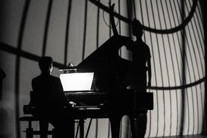 photo Concert de Poche / Iddo Bar-Shaï (piano) & Philippe Beau (ombromane)
