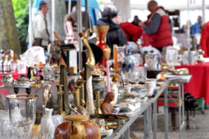 Brocante mensuelle professionnelle