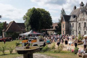 Brocante, vide greniers Crocq.