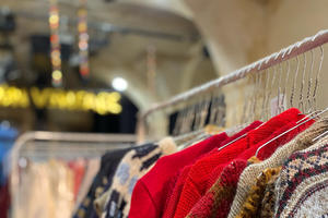 photo Vente de fripes vintage au kilo