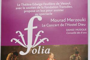 photo FOLIA  : Un bus en route pour le Théâtre de Vesoul