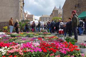 28e Marché aux Fleurs et à la décoration de jardin