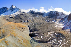 De la glace sous les cailloux !