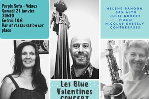 Trio Les Blue Valentines au Purple Sofa