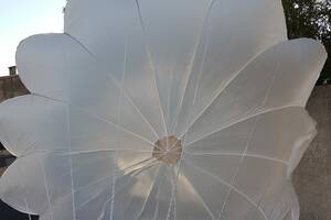 Pliage des parachutes de secours parapente à Montpellier