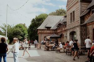 GUINGUETTE ÉPHÉMÈRE A LA BONHEUR