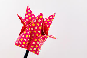 Atelier fabrication d’un bouquet de fleurs en origami