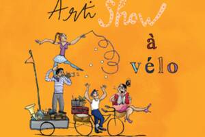 Le grand départ en fanfare de l'Arti-show à vélo