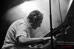 Jo Kaiat  piano solo  Come to my world