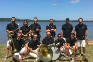 Animation déambulation : Banda Los Deusky