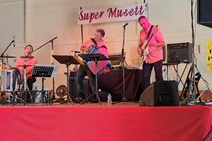 BAL MUSETTE