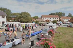 photo 17ème Vide-Greniers de Valdange-Informatique