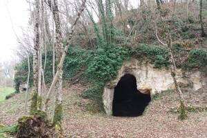 photo Visites du SITE FEODAL DE LA CLOTTE