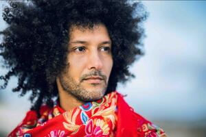 photo   Here and now Walid Ben Selim (chant) / Marie-Marguerite Cano (harpe)