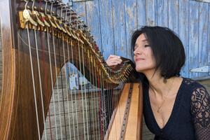 photo Aurore Bréger, harpe celtique