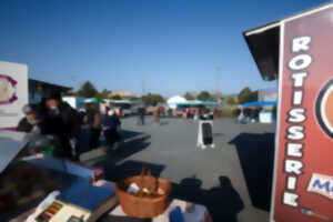 photo Marché hebdomadaire de Châtillon-sur-Thouet (dimanche matin)