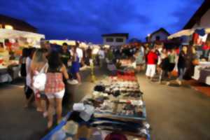 Marché nocturne saisonnier