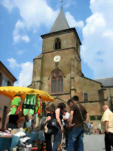 photo VIDE GRENIERS VIEUX-HOMBOURG