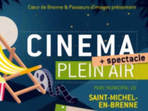 Cinéma en plein air dans le parc communal