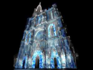 photo L'été à Strasbourg - Jeux de lumières sur la façade de la cathédrale