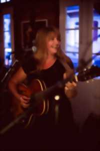 Concert : Blues and old jazz par Léonie Evans  (stadium jazz café, bowling / Brive jazz and co)