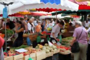 photo Marché traditionnel du dimanche