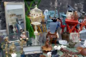 photo Vide-grenier - Marché aux puces