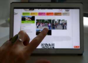 Visite sur tablette numérique du village d'Amou