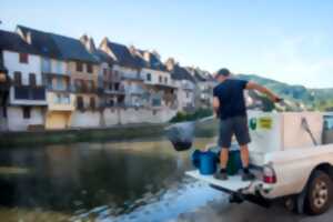 Lâchers de truites - Plan d'eau de la Vignotte à Sainte-Geneviève-sur Argence