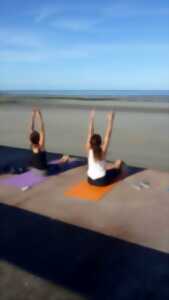 SÉANCE YOGA AU RESTAURANT LA DERIVE