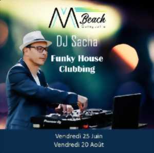 photo DJ Sacha au M Beach !