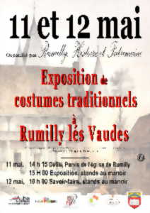 photo Exposition de costumes traditionnels