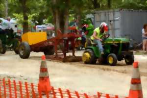 photo Course de tracteurs-tondeuses