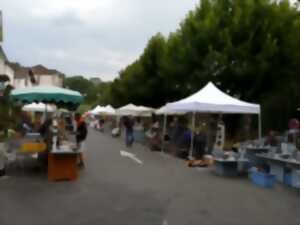 Marché de potiers : Au fil de l'eau