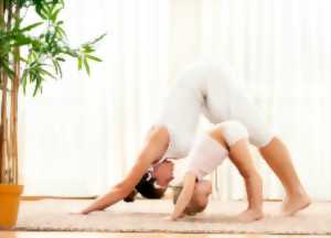 photo Séance de Yoga Parents-Enfants