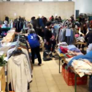 Braderie du secours populaire français
