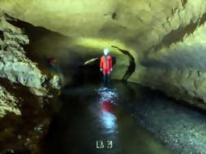 Spéléologie : Découverte de la rivière souterraine de Champdeniers