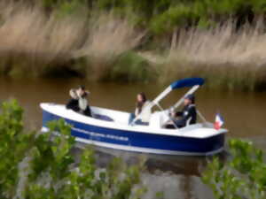 photo Balades commentées en bateau électrique